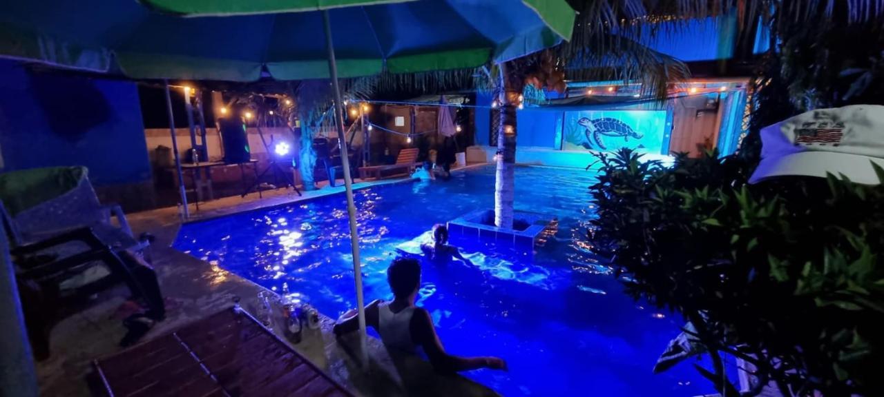 Lo De Reyes Monterrico Y Sipacate Hotel Las Quechas Exterior photo