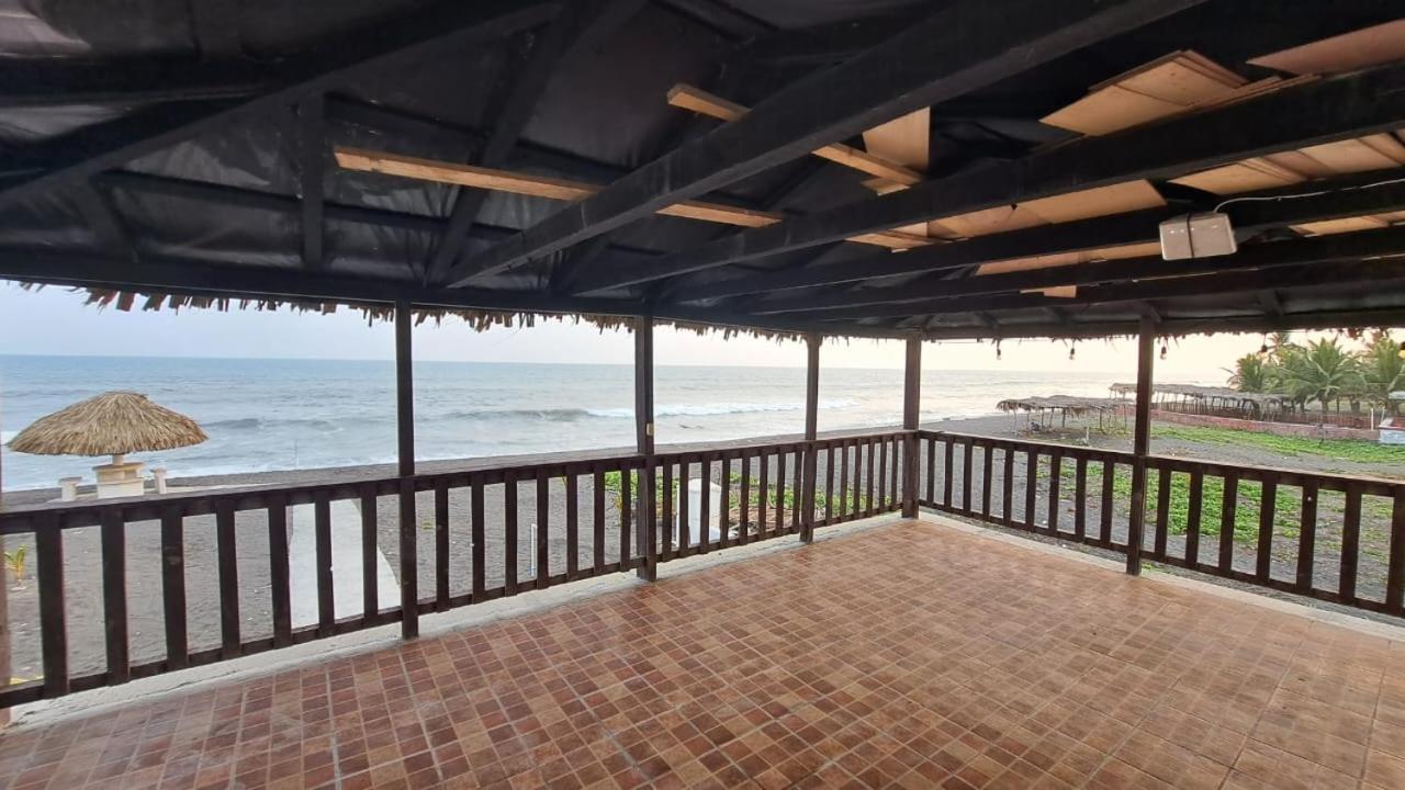 Lo De Reyes Monterrico Y Sipacate Hotel Las Quechas Exterior photo